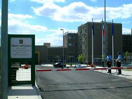 Recuperate due scatole con cellulari e hashish