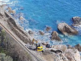 Taormina, il Comitato Pendolari: &laquo;Disagi del ciclone Harry per i danni alla ferrovia&raquo;