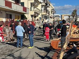 Centinaia di volontari per liberare dai detriti le abitazioni di Stazzo