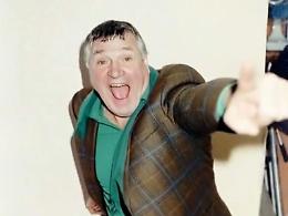 Riina balla con l&rsquo;Intelligenza artificiale e su TikTok in tanti difendono i boss