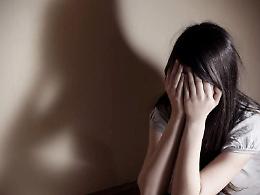 Il &ldquo;buco&rdquo; da 80mila euro creato dall'ex marito che la maltrattava: giudice &ldquo;cancella&rdquo; i debiti a una vittima di violenza