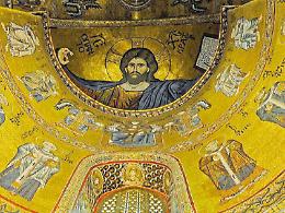 Monreale, e luce sia: due euro al minuto e via vai nel duomo per godersi i mosaici