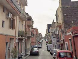 Catania, scene da Fast&Furios a Picanello: folle fuga con il suv rubato