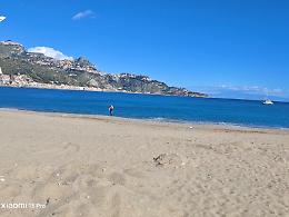 &laquo;Sulla costa ricostruire soltanto con strutture amovibili&raquo;