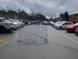 Chiuso il parcheggio della scuola elementare perch&eacute; a rischio crollo