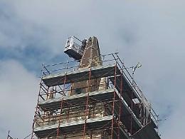 Via alla rimozione della cuspide della chiesa Madre