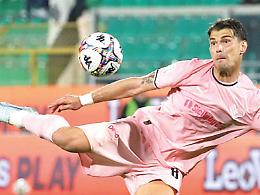 Palermo, l&rsquo;ottimismo di Segre &laquo;Volata finale, daremo tutto&raquo;