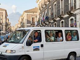 &ldquo;Taxi collettivi&rdquo;, la soluzione (possibile) per il traffico e il turismo a Catania