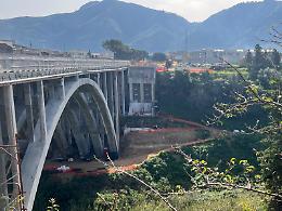 Ponte Corleone, completato il varo dell'impalcato: traffico ripreso su viale della Regione dopo una breve pausa