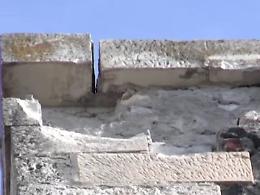 Castello normanno, allarme rosso caduti: blocchi di pietra nella notte