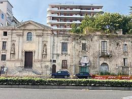 Palazzo Formento, il Comune frena sull&rsquo;acquisto