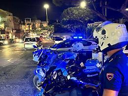 Catania, alta tensione in tutti i quartieri: forse collegate le due sparatorie di sabato sera. Oggi arriva l'Antimafia