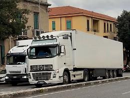 Tir in centro, s'infiamma il dibattito:  intervengono Psi e Pi&ugrave; Europa