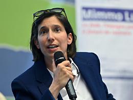 Per Elly  Schlein dopo il "caso Gela" c'&egrave; posta per te: &laquo;Dica da quale parte sta il suo partito&raquo;