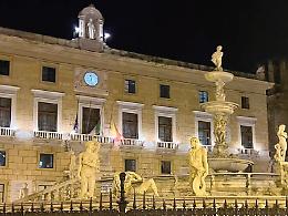 Palermo, il nodo ricandidatura: da Varchi a De Luca, un assedio al sindaco Lagalla