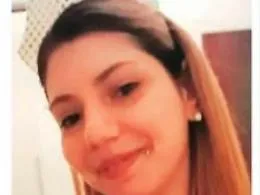 Ma la famiglia di lei pensa alla messinscena &laquo;Non s&rsquo;&egrave; suicidata, l&rsquo;autopsia lo dimostra&raquo;