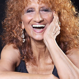 Annarcord: Anna Mazzamauro, un memoir tra ironia e musica