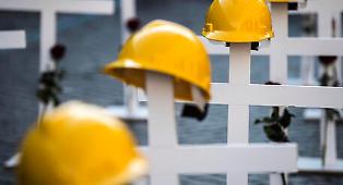 Lavoro, gli effetti irreparabili dell'indifferenza su quei morti