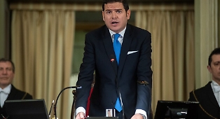 Finanziaria, seduta notturna dell'Ars tra trattative e stop&go. Dopo le 3 Galvagno alza bandiera bianca: &laquo;Rinviamo a domani&raquo;