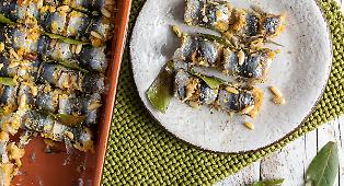 Dalla caponata alle sarde a beccafico: la tradizione siciliana a tavola ha contribuito a incoronare la cucina italiana