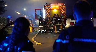 Esplosione in Francia: crolla una palazzina, fra le sei vittime due bambini VIDEO 