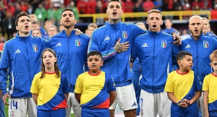 Fratelli d&rsquo;Italia senza il &ldquo;s&igrave;&rdquo;: come un decreto silenzioso ha cambiato il nostro inno e perch&eacute; il grido finale non si pu&ograve; pi&ugrave; pronunciare