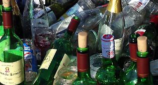 Traffico illecito di rifiuti, la procura chiede il processo per 25 persone: c'&egrave; anche l'ex direttore della Srr