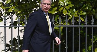 Perch&eacute; il caso Andrea pu&ograve; cambiare la monarchia inglese: ora si studia una legge che lo cancelli dalla successione