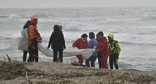 A chi parlano quei corpi restituiti dal mare: l'Europa proclama diritti ma perde la credibilit&agrave; nel Mediterraneo