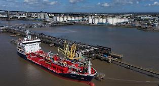 Il diktat di Trump, Hormuz riaperto e la capitolazione di Netanyahu: cronaca di una giornata che pu&ograve; cambiare la storia del Medioriente