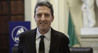 Buttafuoco: &laquo;Schifani lasci, sia generoso e vada a Roma. Regione, il futuro &egrave; Mul&egrave;&raquo;