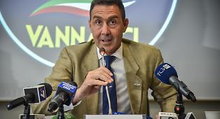 Il "Generale" fa campagna acquisti: cos&igrave; Futuro Nazionale sta svuotando Lega e Forza Italia