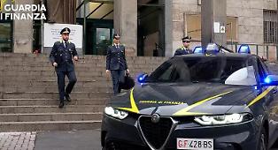 Finanziere arrestato dai colleghi a Catania mentre intasca "tangente" di 4mila euro da un commerciante