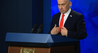 Netanyahu, leader in declino che resiste per la guerra