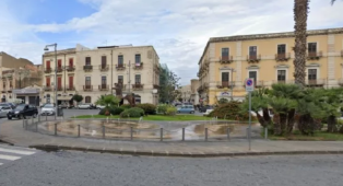 Aggressione nella notte a piazzale Marconi: gruppo di turisti francesi preso di mira senza motivo