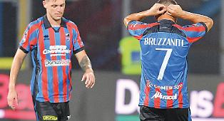Due sberle per cominciare, Catania confuso e infelice