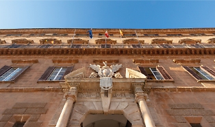 Concorsi alla Regione, l'annuncio natalizio: 322 posti da funzionario