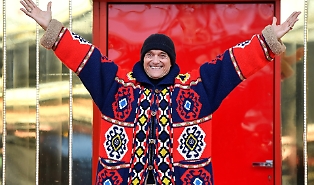 Alfonso Signorini sparisce dai social: la tempesta Corona lo ha travolto e lui disattiva Instagram