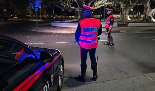 Movida sotto controllo a Catania: maxi blitz interforze, 318 persone identificate e sanzioni a locali e parcheggiatori abusivi