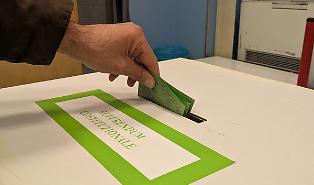 &laquo;Bassa ma sorprendente&raquo;: a Catania l'affluenza per il referendum costituzionale supera le aspettative, anche nelle periferie