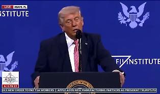 Trump: &laquo;Mohammed bin Salman? Non pensava che avrebbe dovuto baciarmi il culo&raquo;