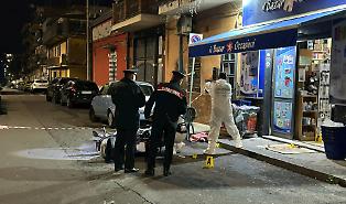 Donna accoltellata per strada a Catania, &egrave; in gravi condizioni: sospetti sull'uomo dal quale si stava separando