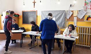 Seggi riaperti fino alle 15 e in Sicilia cinque sindaci hanno gi&agrave; la vittoria in tasca
