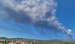 Etna, debole emissione di cenere: verso la fine delle attivit&agrave;? In 10 giorni emessi fino a 7,6 milioni di metri cubi di lava
