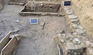 Gela, ennesima scoperta durante alcuni lavori: una fornace con i canali di scolo e scarico di ceneri