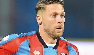 L'attaccante Caturano (Foto Galtieri)