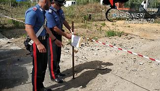 Discariche abusive di amianto e rifiuti pericolosi a Licata: sequestrate due aree e denunciate due persone