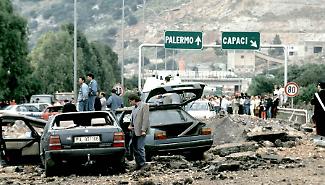 Strage di Capaci, De Luca smonta la "pista nera": &laquo;Lo Cicero come Scarantino, un falso pentito&raquo;