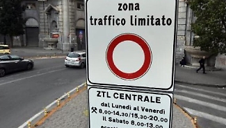 Feste di Natale, sospesa la Ztl per agevolare lo shopping e le celebrazioni di fine anno