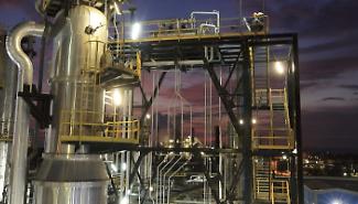 Biocarburanti, il governo rivendica la linea italiana mentre crescono gli investimenti Eni a Gela e Venezia